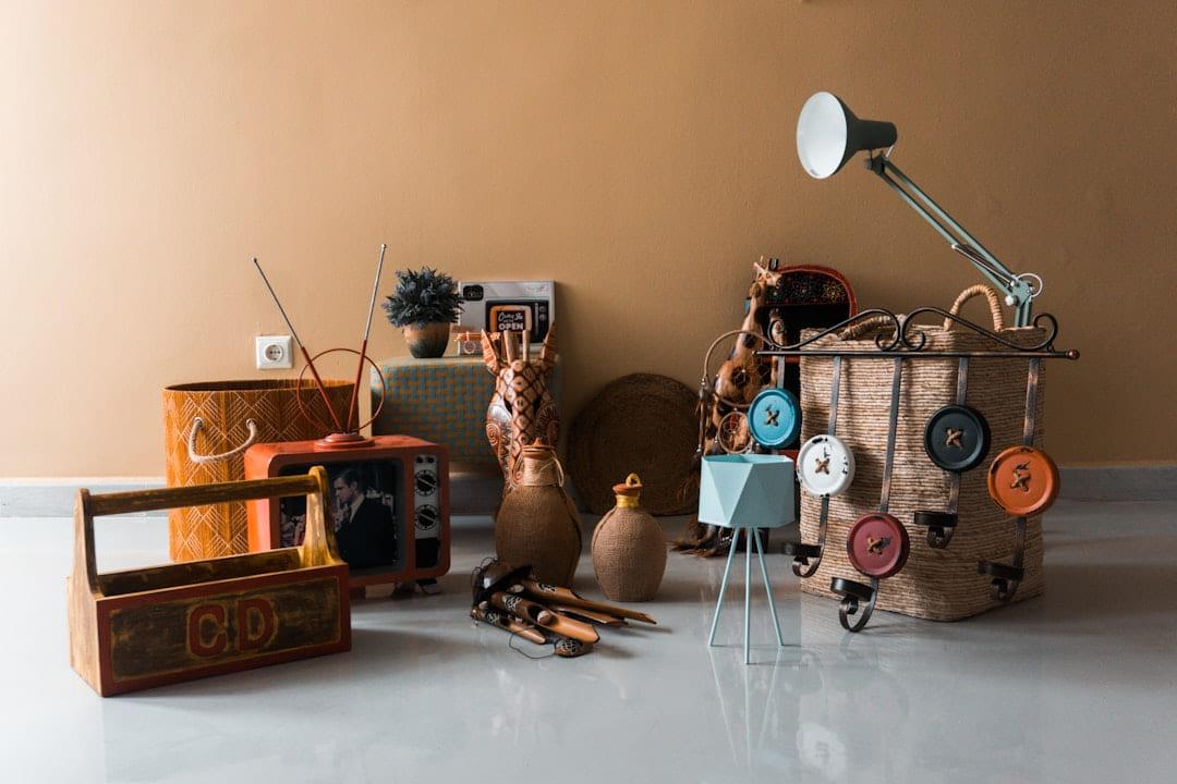 home decor lot on Hammer & Home