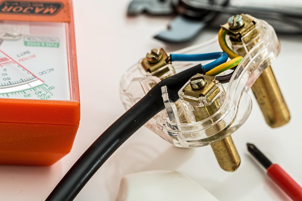 diy, do-it-yourself, electrical repairs, do it yourself, handyman, home repair, fix, hobby, project, repairman, renovation, improvement, repair, wall plug, electric, power, cable, wire, diy, diy, diy, diy, handyman, handyman, handyman, handyman, handyman, home repair, fix, fix, fix, repairman, repairman, renovation, renovation on Hammer & Home